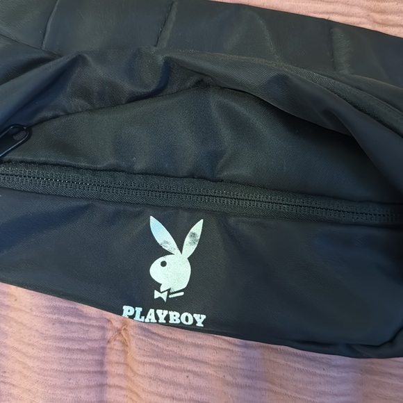 playboy fanny pack 🐰 - Picture 4 of 4